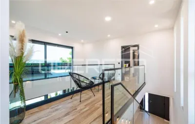 Detached Modern Villa with Sea View for Sale in Jasenice, Croatia - foto 19