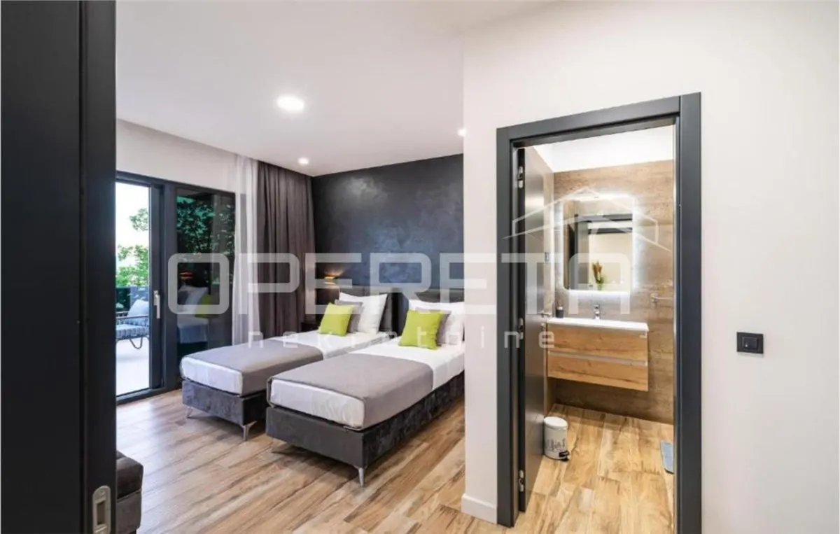 Detached Modern Villa with Sea View for Sale in Jasenice, Croatia - foto 24