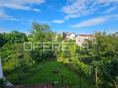 Development Land with Semi-Detached House for Demolition, Zagreb - Zagreb