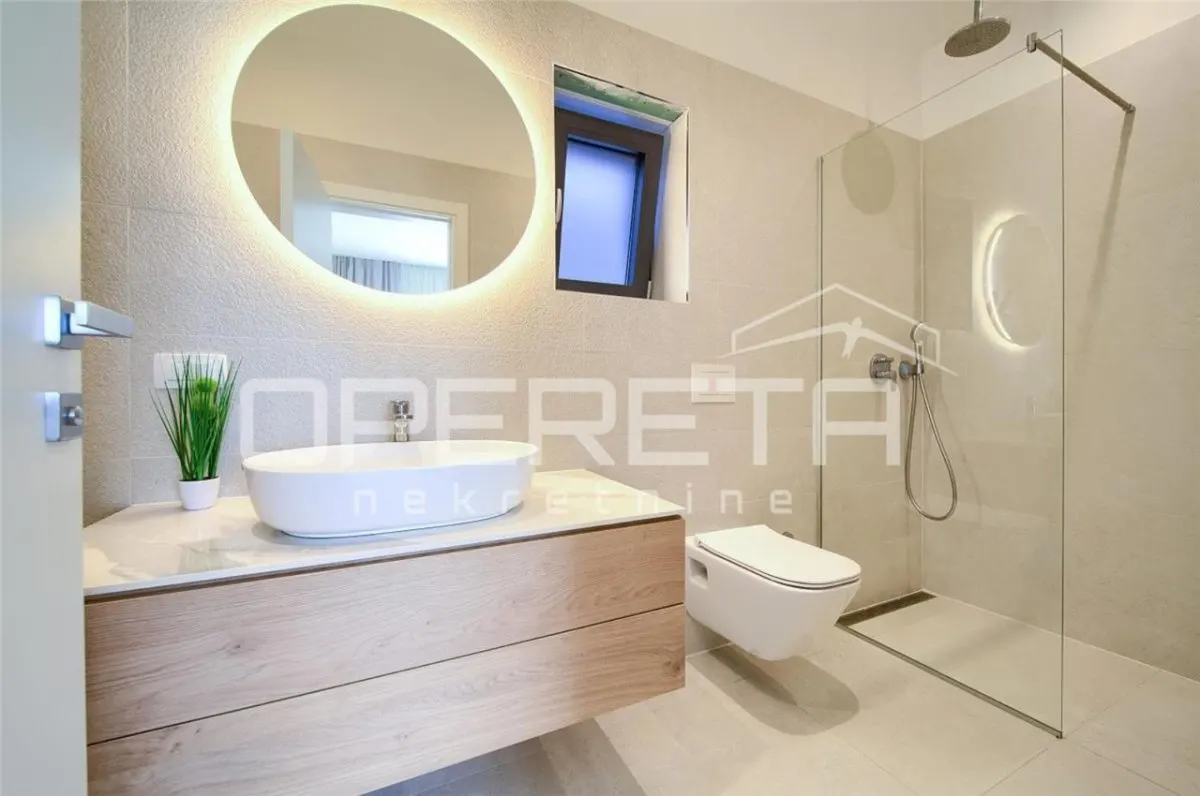 Villa for Sale in Malinska, Krk, Croatia - foto 14