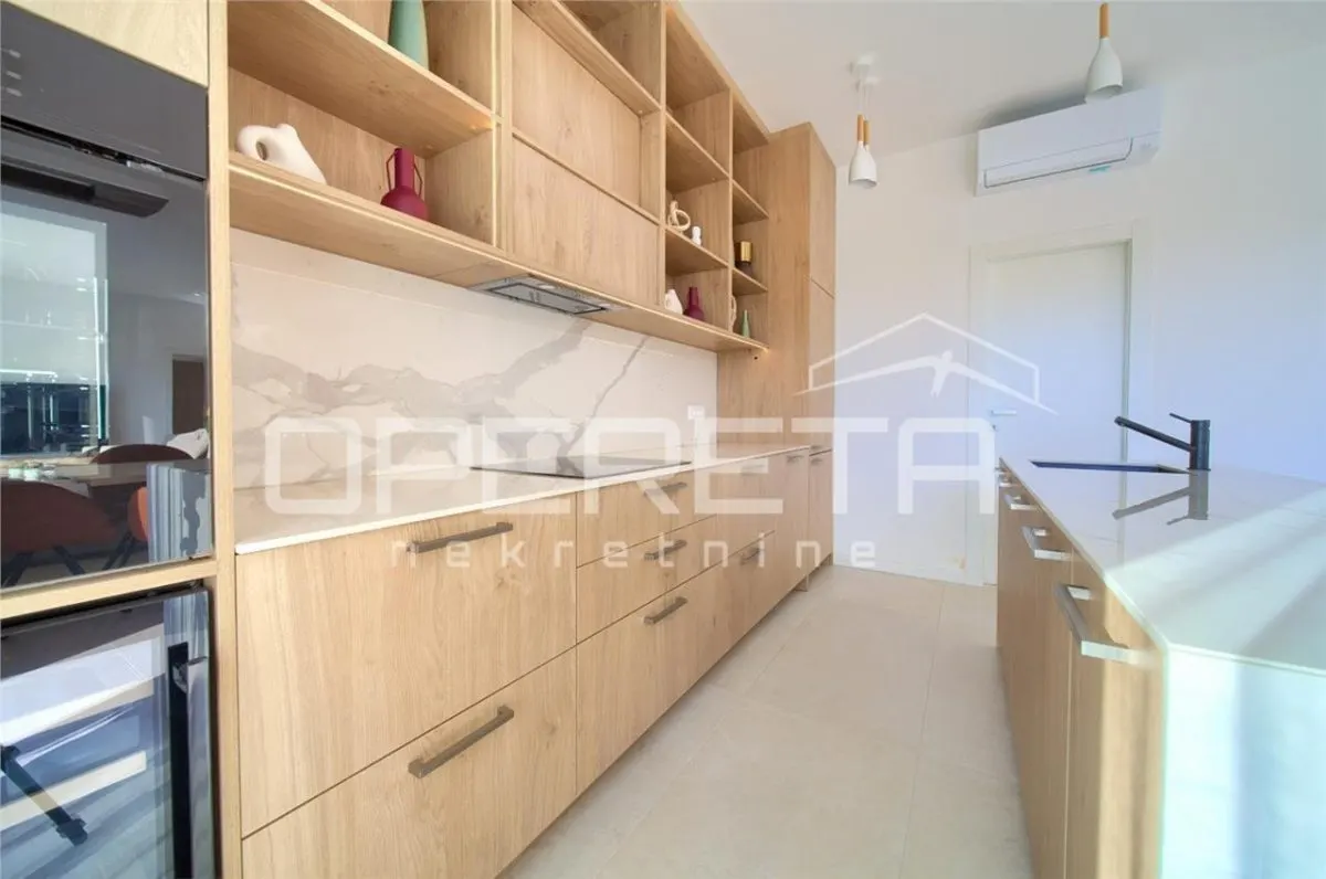 Villa for Sale in Malinska, Krk, Croatia - foto 9