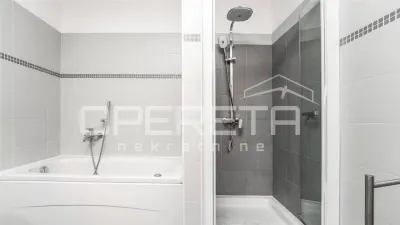 Villa moderna en venta en Umag, Croacia - foto 17