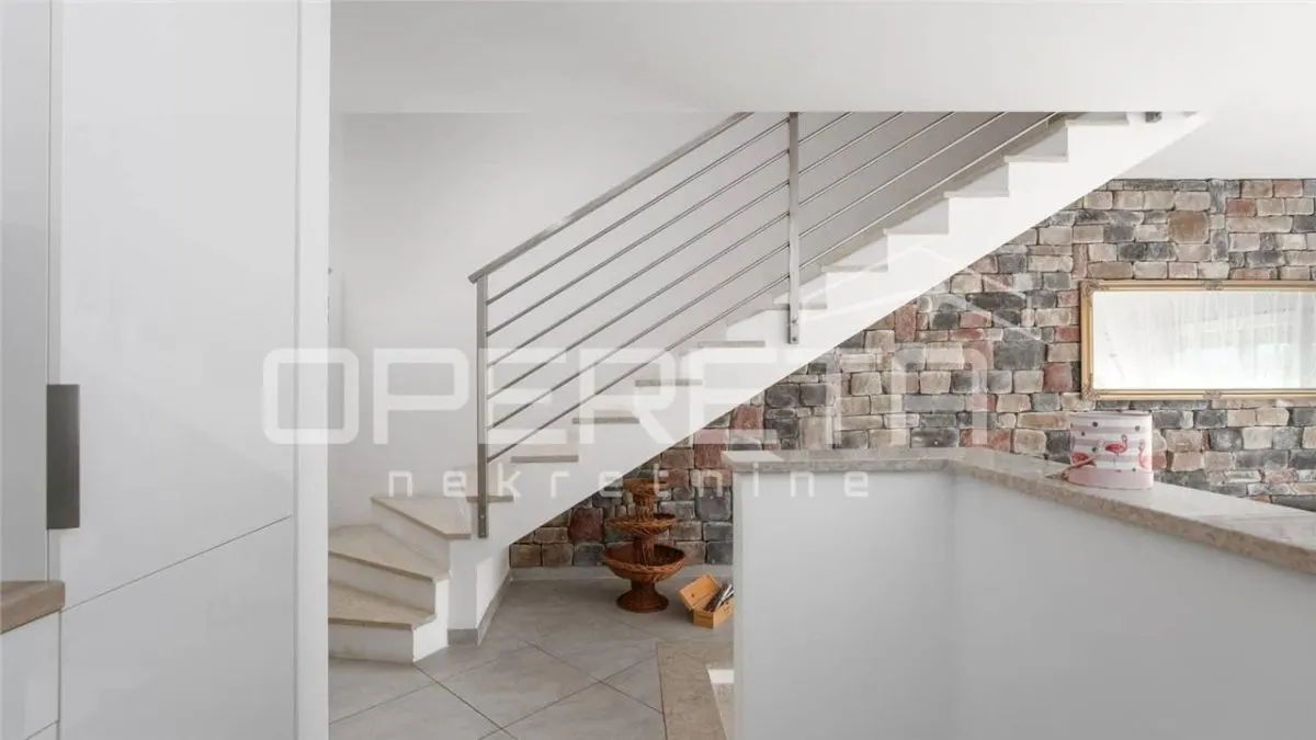 Villa moderna en venta en Umag, Croacia - foto 8