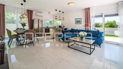 Semi-Detached Villa with Swimming Pool for Sale in Rab, Croatia - foto 7