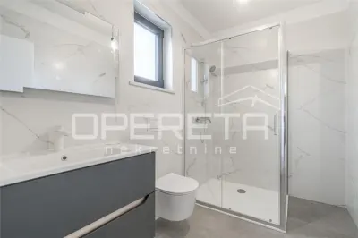 Villa Moderna en Venta en Marcana, Croacia - foto 12