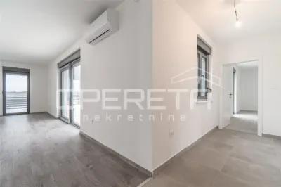 Villa Moderna en Venta en Marcana, Croacia - foto 13
