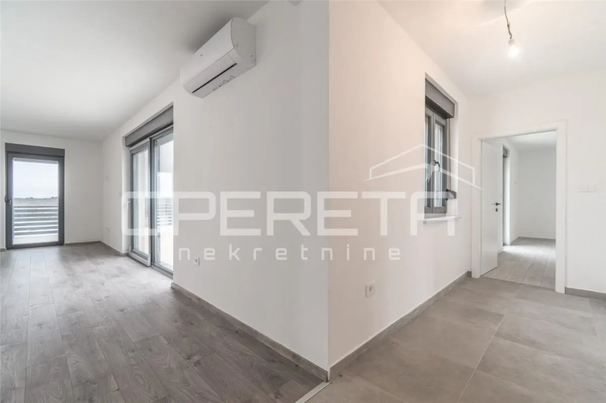 Villa Moderna en Venta en Marcana, Croacia - foto 13