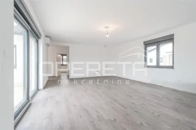 Villa Moderna en Venta en Marcana, Croacia - foto 14