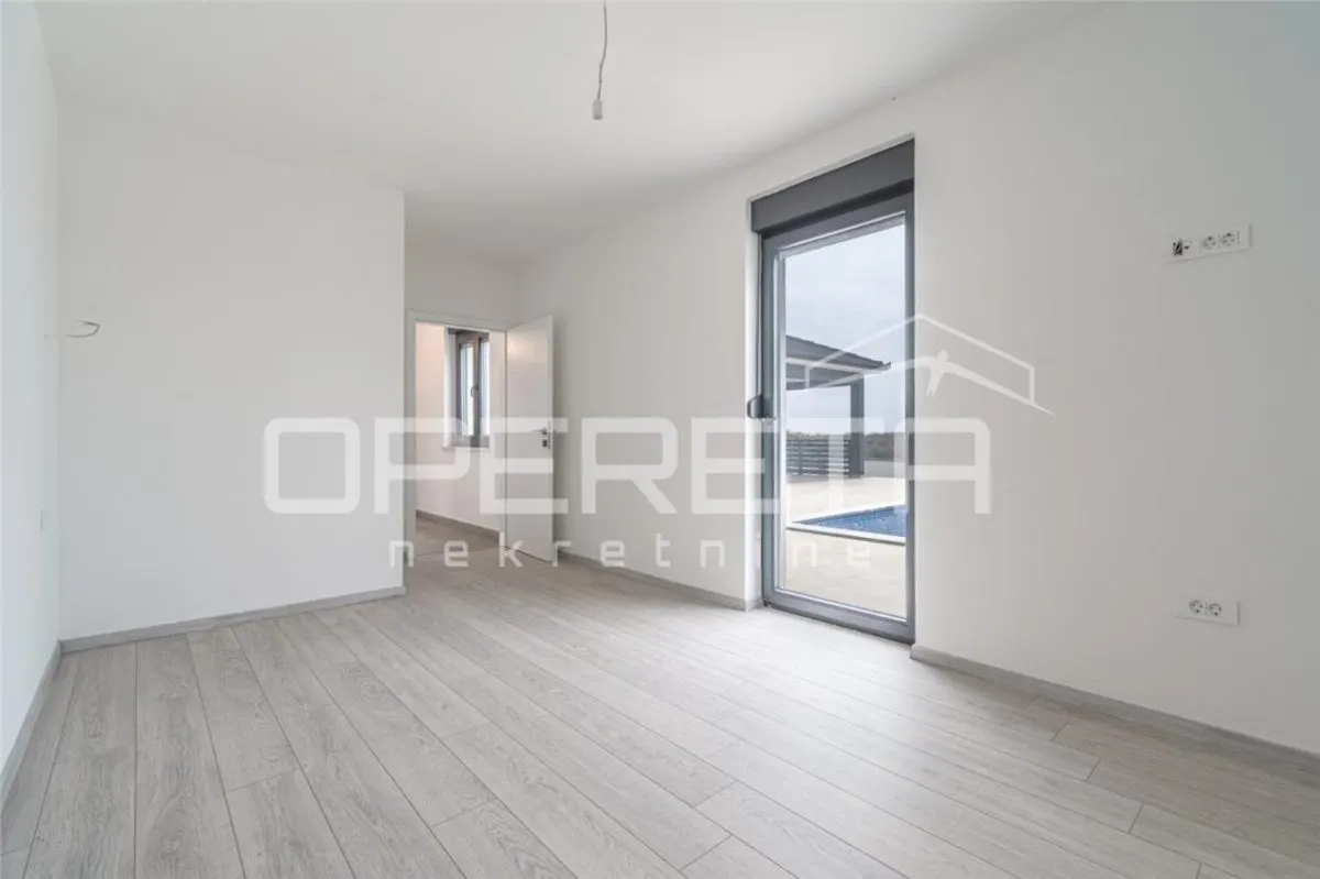 Villa Moderna en Venta en Marcana, Croacia - foto 9