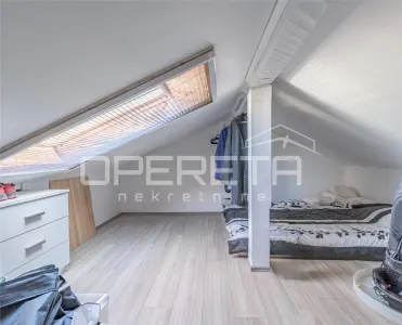 Villa con Piscina en Venta en Marcana, Croacia - foto 12