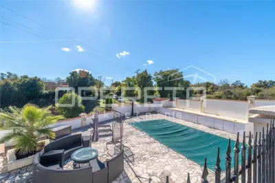 Villa con Piscina en Venta en Marcana, Croacia - foto 16