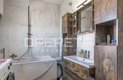 Villa con Piscina en Venta en Marcana, Croacia - foto 10