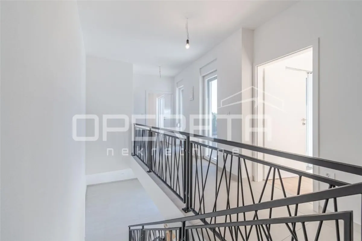 Casa Pareada en Venta en Liznjan, Istria, Croacia - foto 9