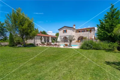 Rustic Villa for Sale in Svetvincenat, Istria, Croatia - Svetvincenat