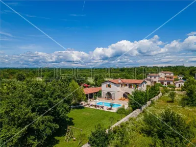 Rustic Villa for Sale in Svetvincenat, Istria, Croatia - foto 4