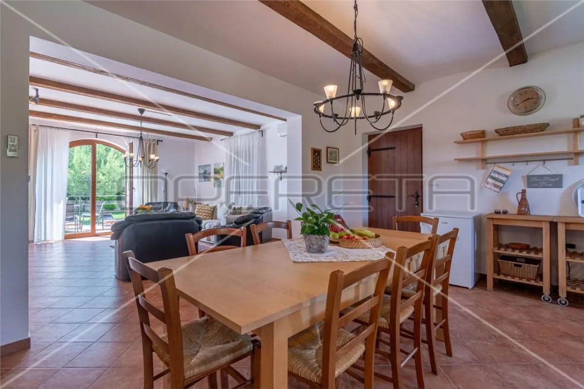Rustic Villa for Sale in Svetvincenat, Istria, Croatia - foto 10