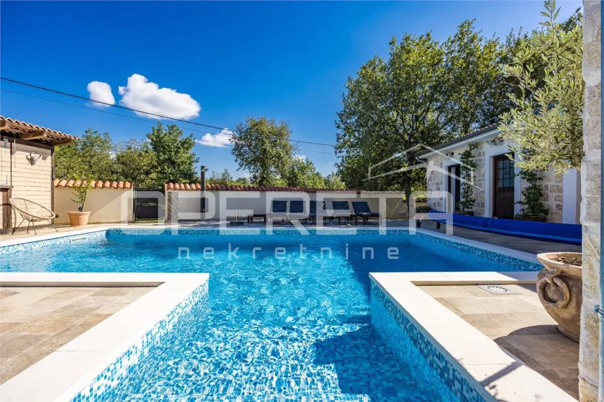Detached Villa for Sale in Svetvincenat, Croatia - foto 2