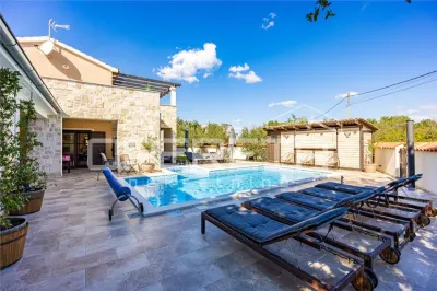 Detached Villa for Sale in Svetvincenat, Croatia - foto 3