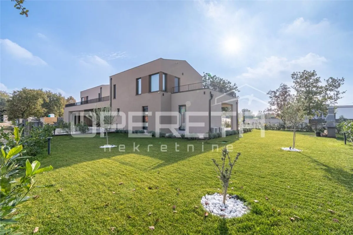 Villa à Vendre à Porec, Croatie - foto 2