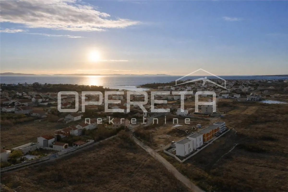 Modern Villa with Pool for Sale in Privlaka, Croatia - foto 1