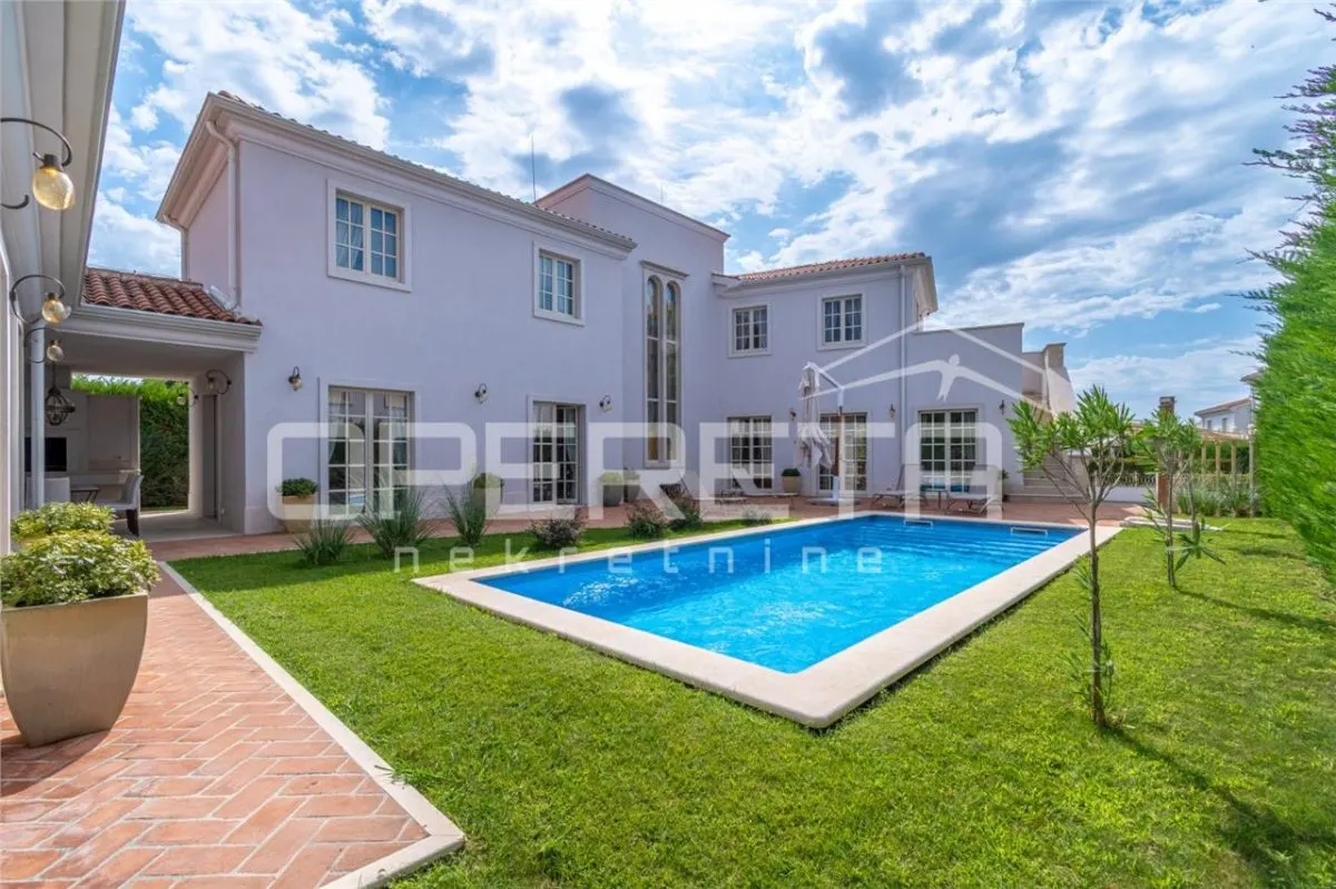 Luxury Villa with Pool for Sale in Tar, Croatia (Near Poreč, Istria) - foto 1
