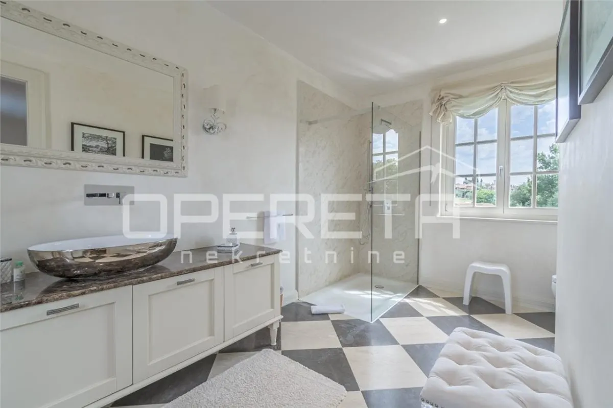 Luxury Villa with Pool for Sale in Tar, Croatia (Near Poreč, Istria) - foto 15
