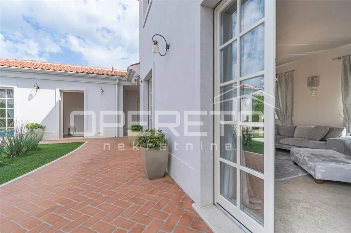Luxury Villa with Pool for Sale in Tar, Croatia (Near Poreč, Istria) - foto 19