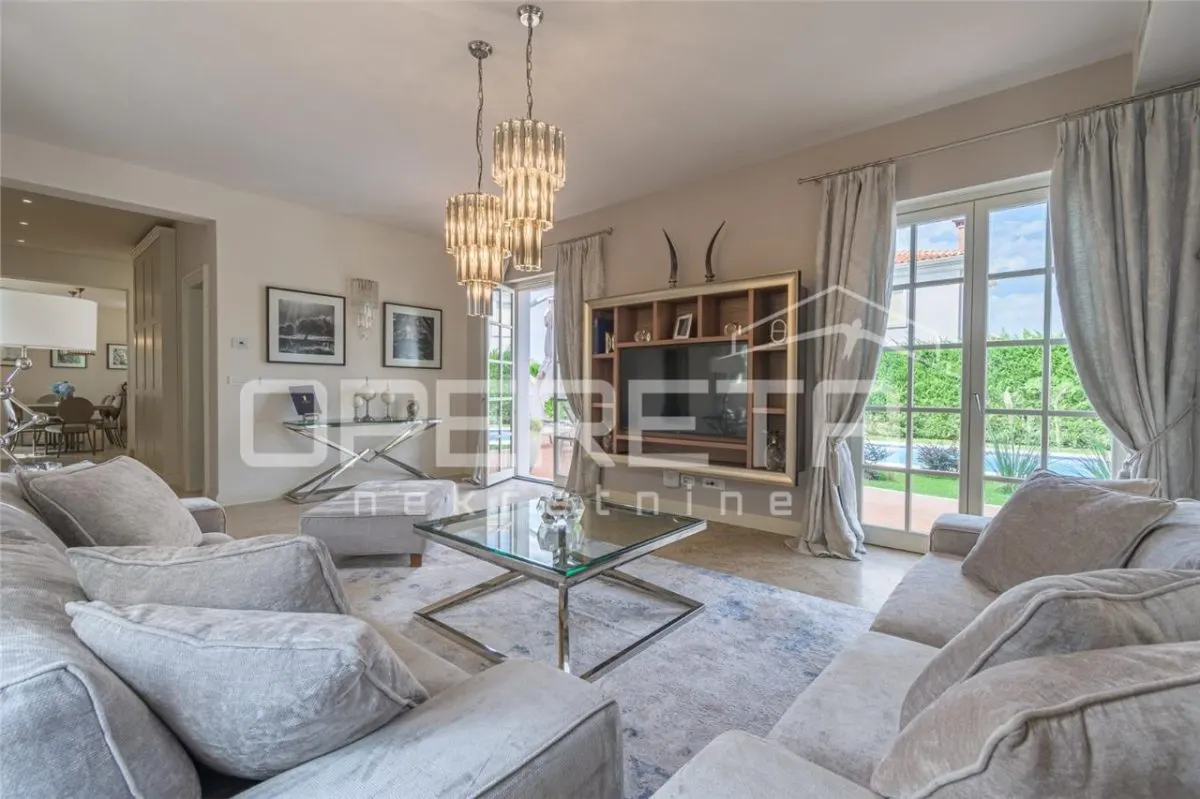 Luxury Villa with Pool for Sale in Tar, Croatia (Near Poreč, Istria) - foto 3