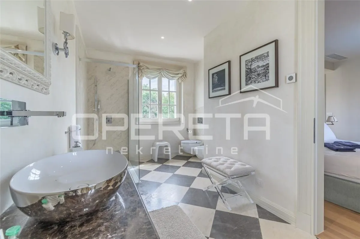 Luxury Villa with Pool for Sale in Tar, Croatia (Near Poreč, Istria) - foto 24
