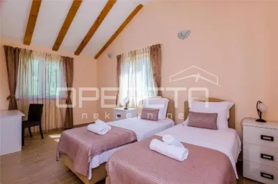 Villa for Sale in Croatia, Đurinici - foto 11