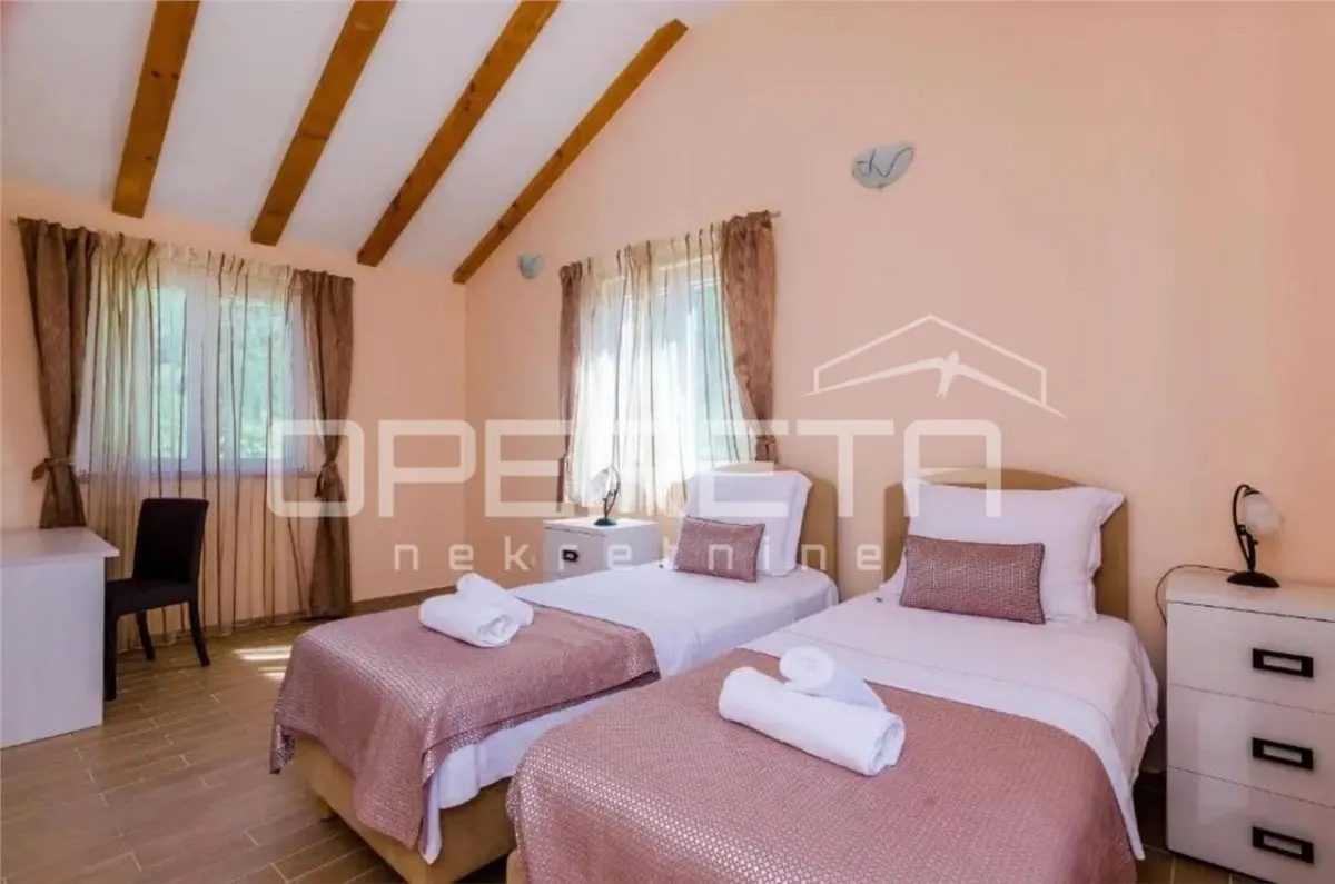 Villa for Sale in Croatia, Đurinici - foto 11