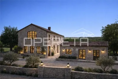 Villa en Pierre avec Bâtiments Auxiliaires à Vendre à Buje, Croatie - foto 9