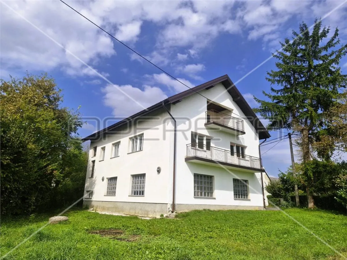 Maison Individuelle à Vendre à Kraljevec na Sutli, Croatie - foto 1