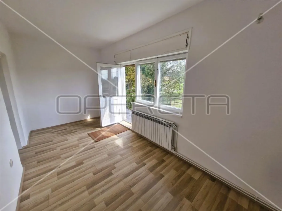 Maison Individuelle à Vendre à Kraljevec na Sutli, Croatie - foto 11