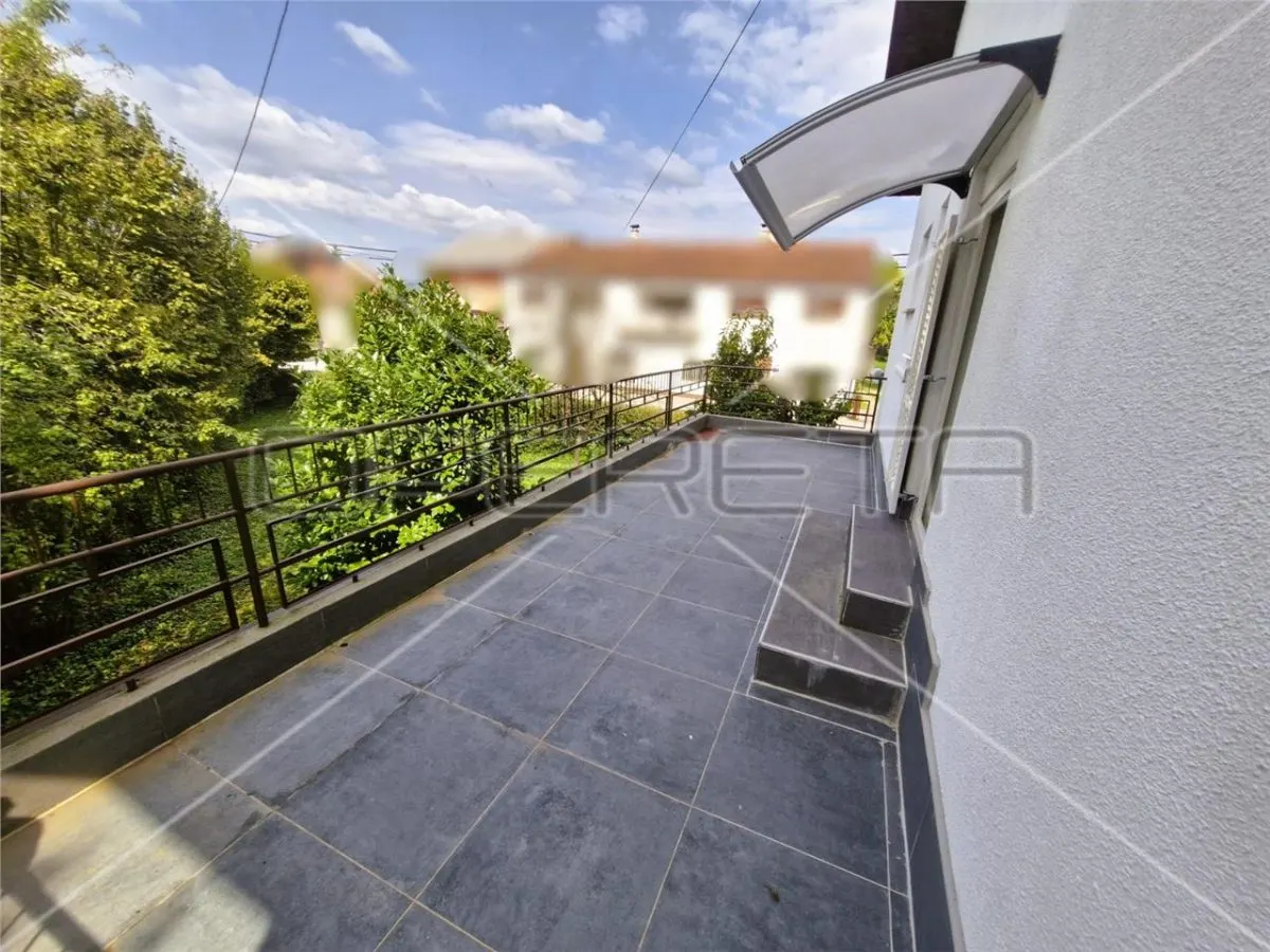Maison Individuelle à Vendre à Kraljevec na Sutli, Croatie - foto 6