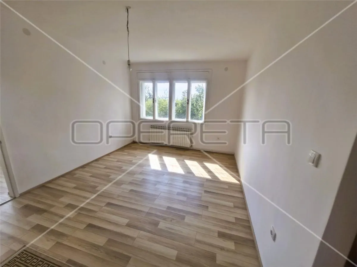 Maison Individuelle à Vendre à Kraljevec na Sutli, Croatie - foto 10