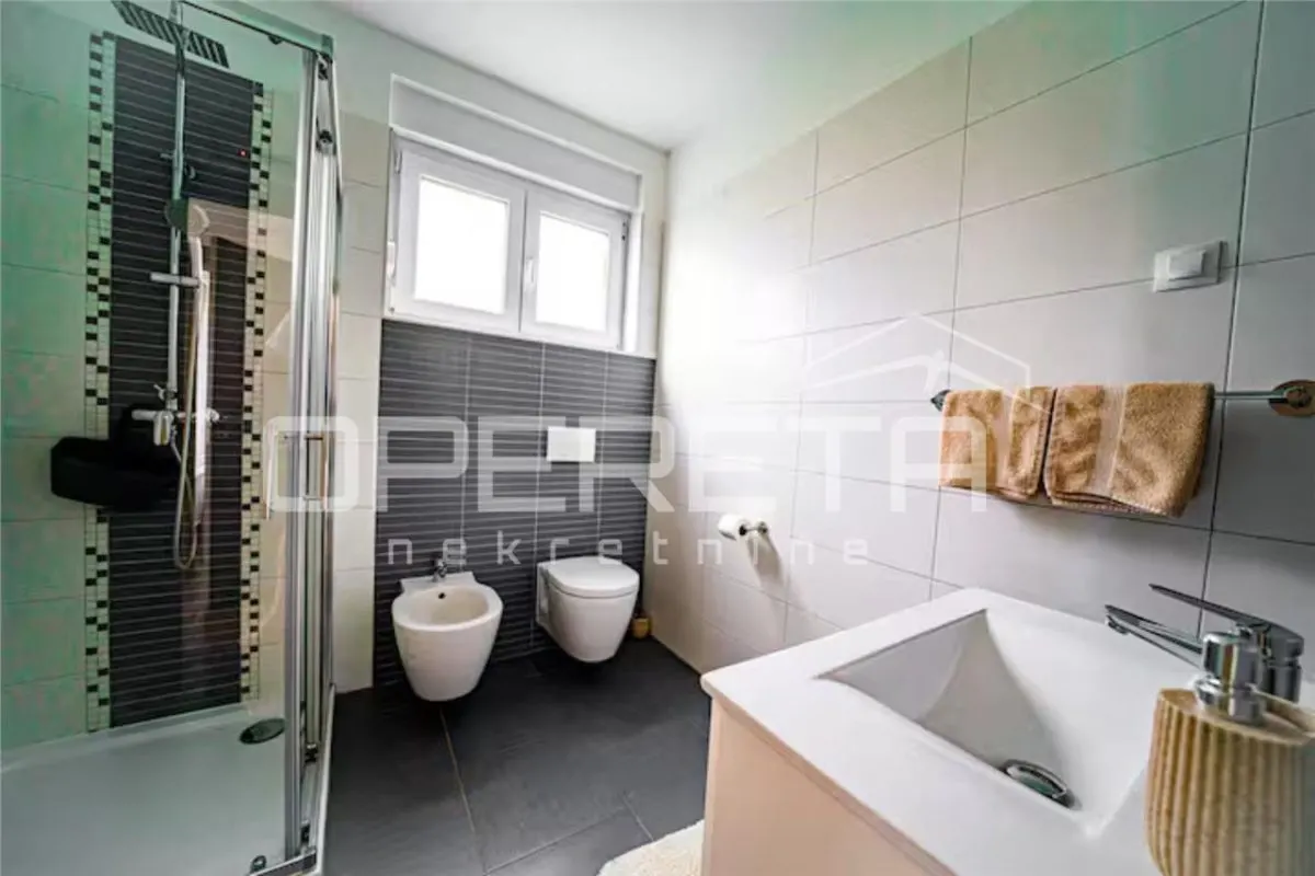 Villa Unifamiliar en Venta en Marcana, Croacia - foto 11
