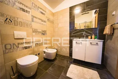 Villa Unifamiliar en Venta en Marcana, Croacia - foto 12