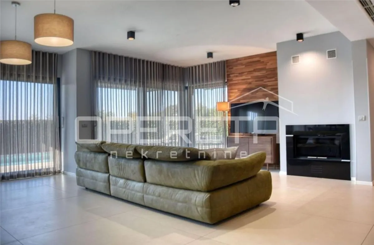 Villa Moderne de Luxe à Vendre à Porec, Croatie - foto 3
