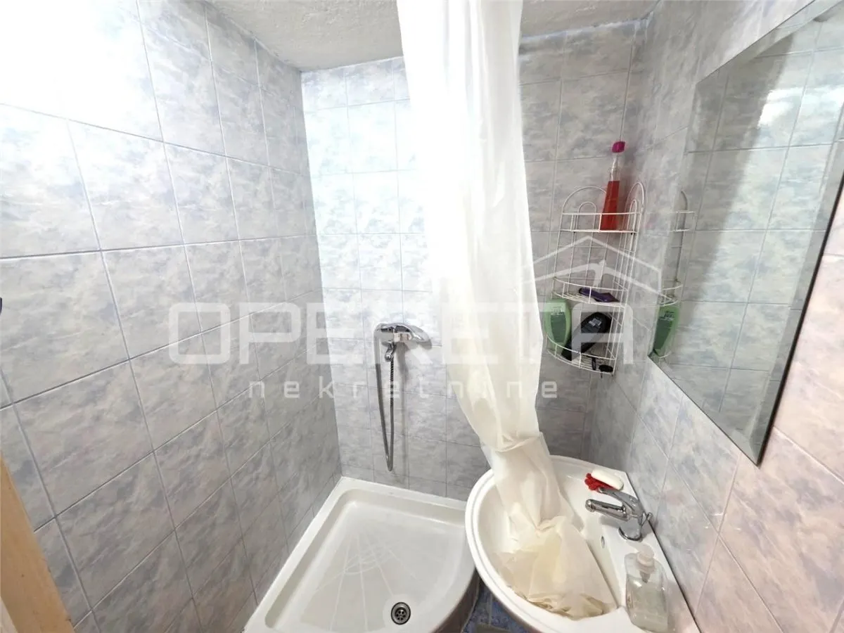 Casa de Piedra Auténtica en Venta en Trogir, Croacia – 105m² en 3 Plantas - foto 12