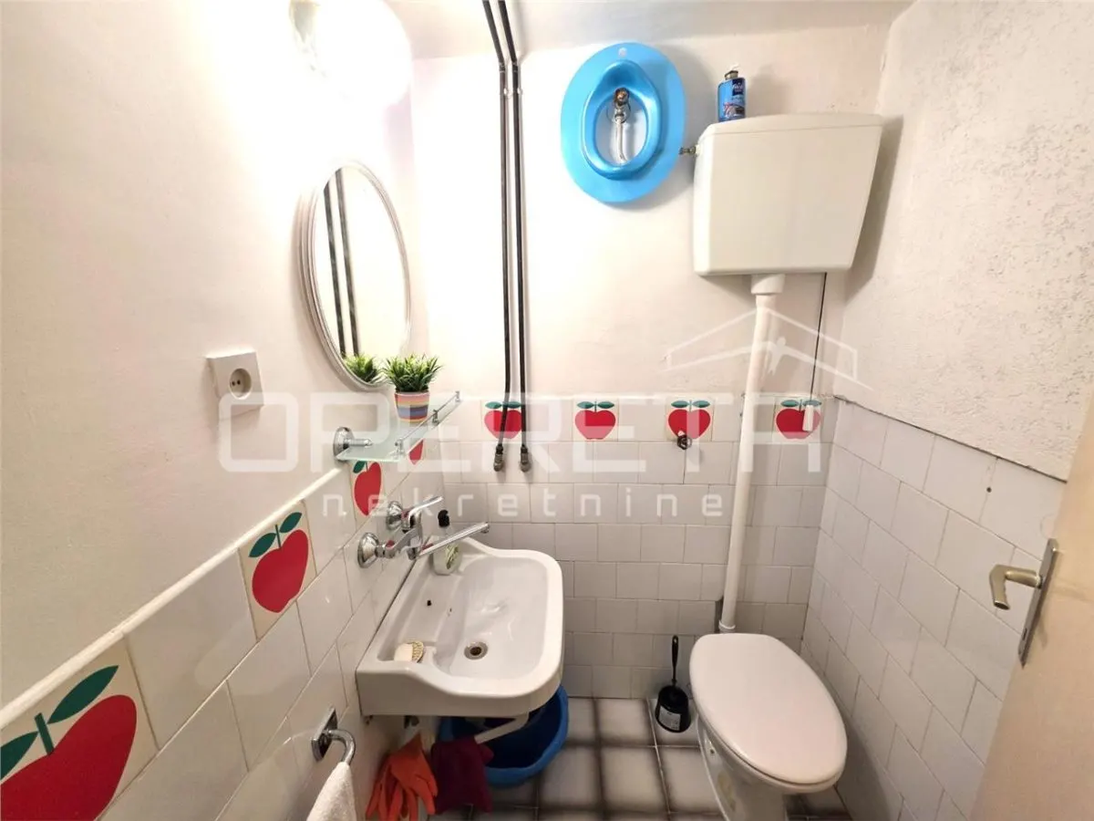 Casa de Piedra Auténtica en Venta en Trogir, Croacia – 105m² en 3 Plantas - foto 13