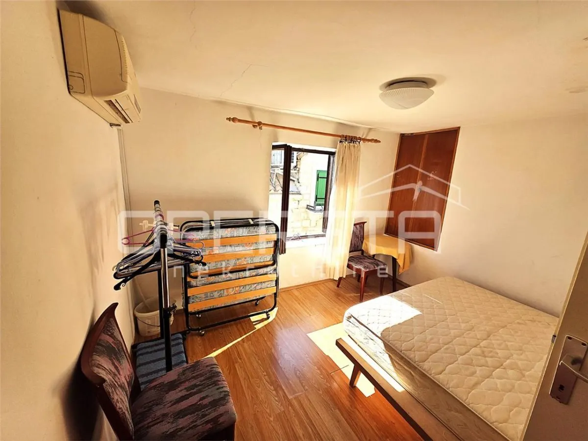 Casa de Piedra Auténtica en Venta en Trogir, Croacia – 105m² en 3 Plantas - foto 14