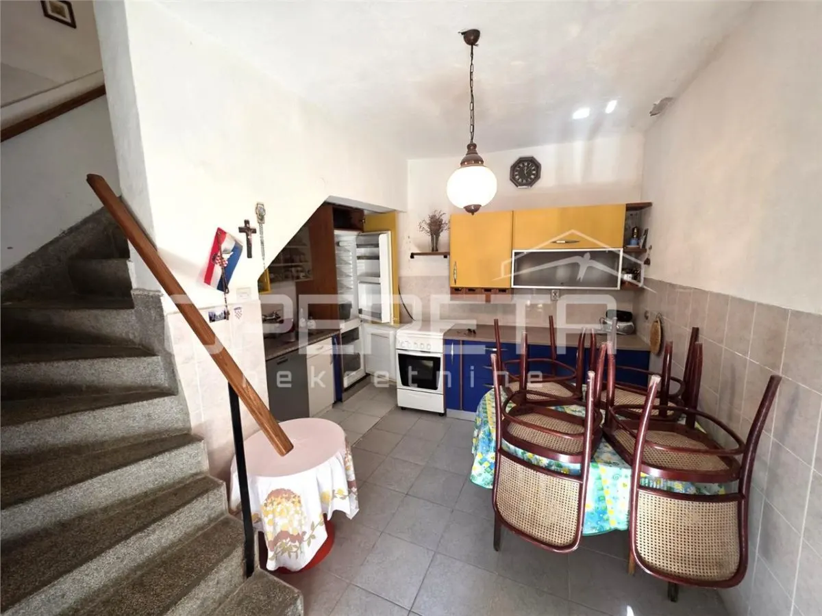 Casa de Piedra Auténtica en Venta en Trogir, Croacia – 105m² en 3 Plantas - foto 8