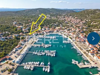 Villa avec Piscine à Vendre en Croatie, Jezera, Île de Murter - foto 2