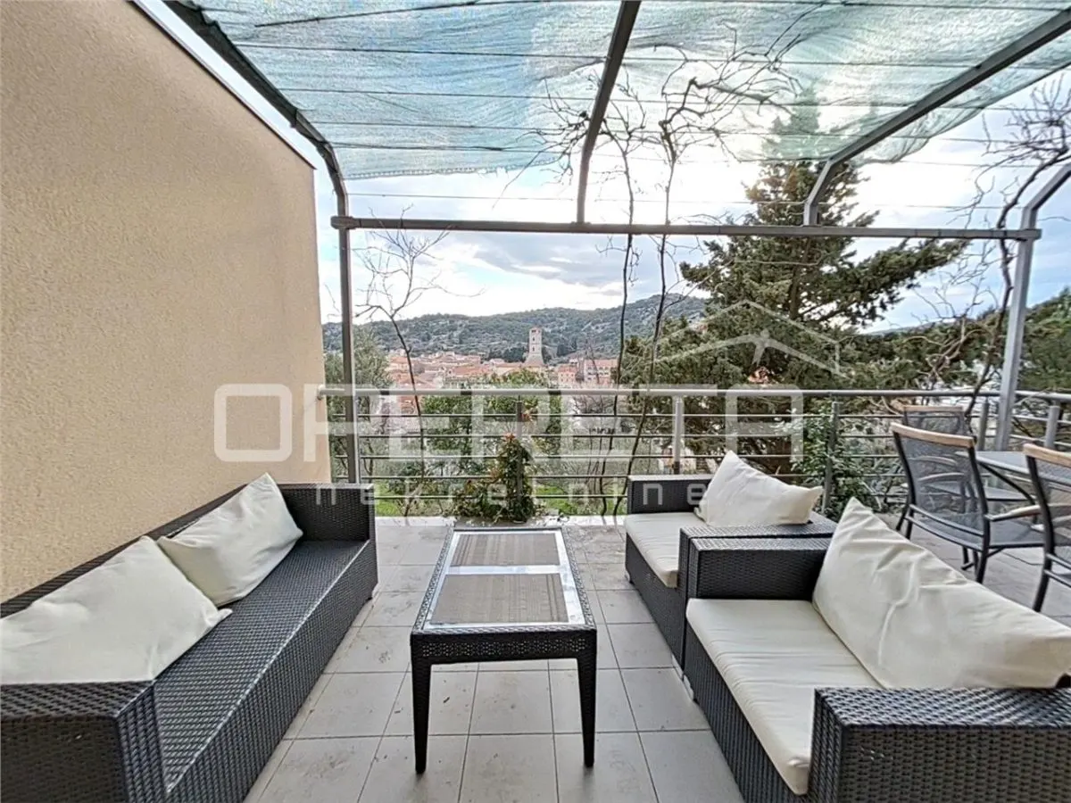 Villa with 2 Residential Units for Sale in Tisno, Croatia - foto 11