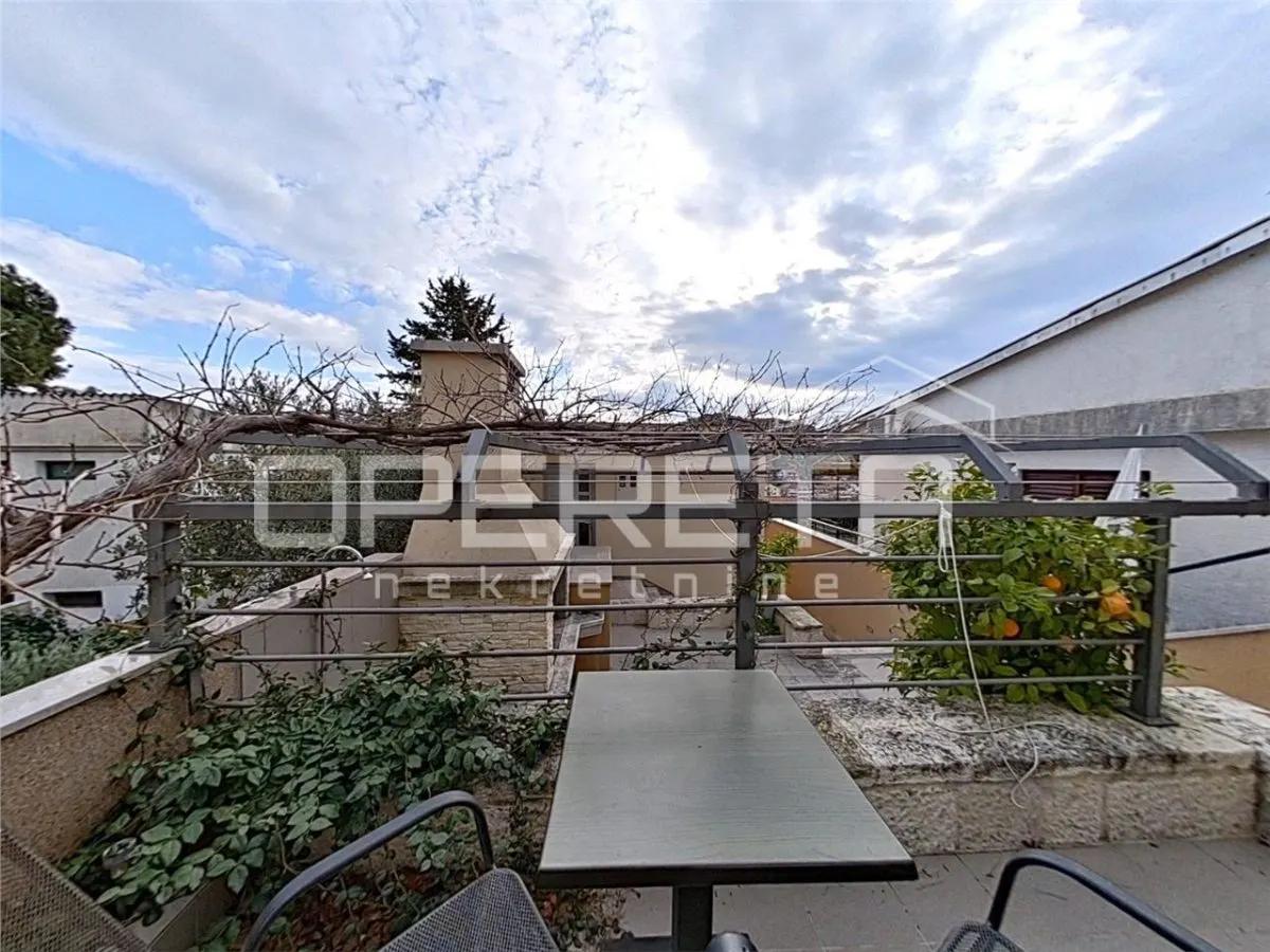 Villa with 2 Residential Units for Sale in Tisno, Croatia - foto 12