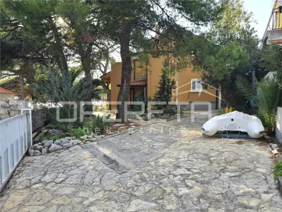 克罗地亚希贝尼克滨海别墅，含两套公寓，出售 - foto 3