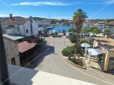 Residential Investment Property with 14 Units for Sale in Jezera, Murter, Croatia - foto 2