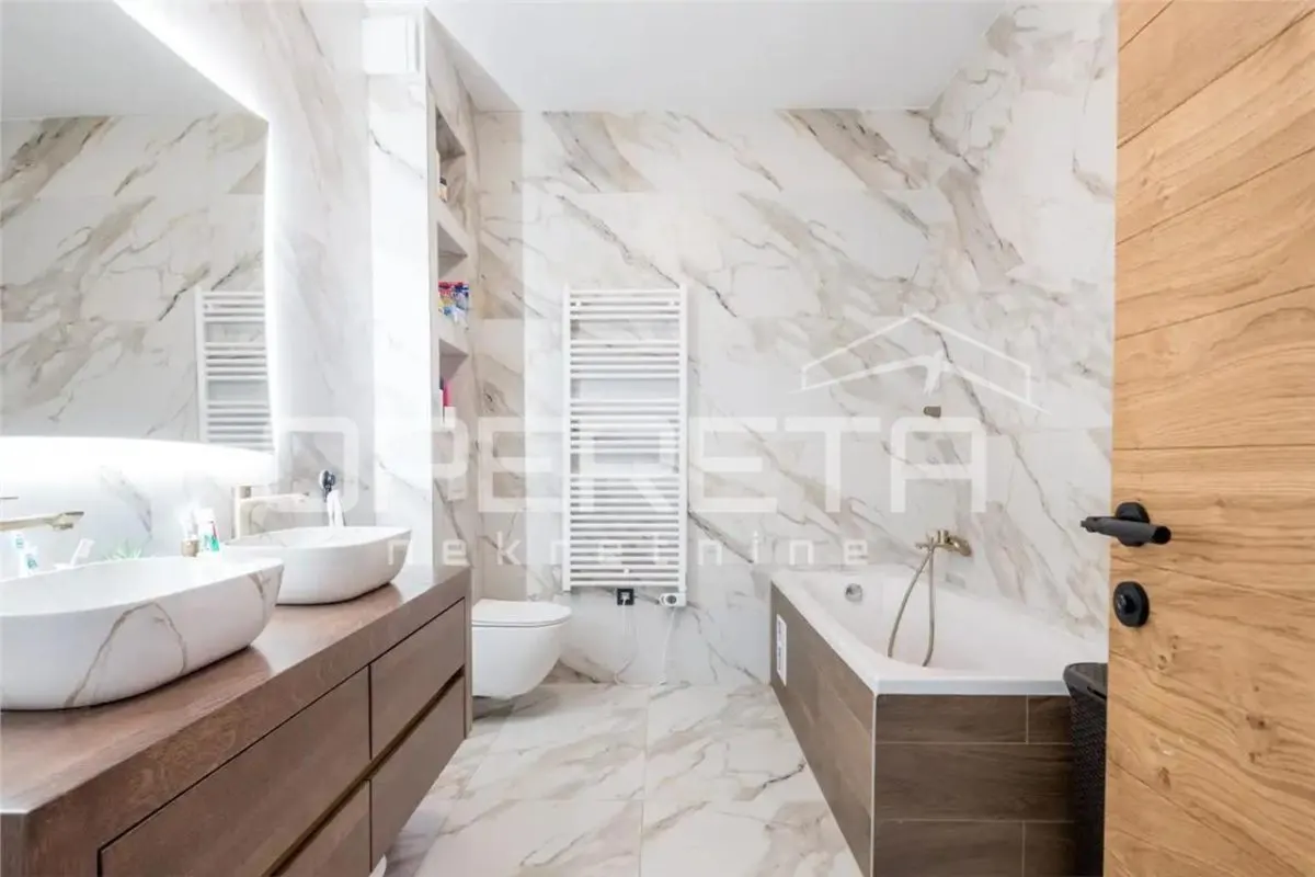Villa Excepcional de Madera de Alerce en Venta en Gornji Kneginec, Croacia - foto 20