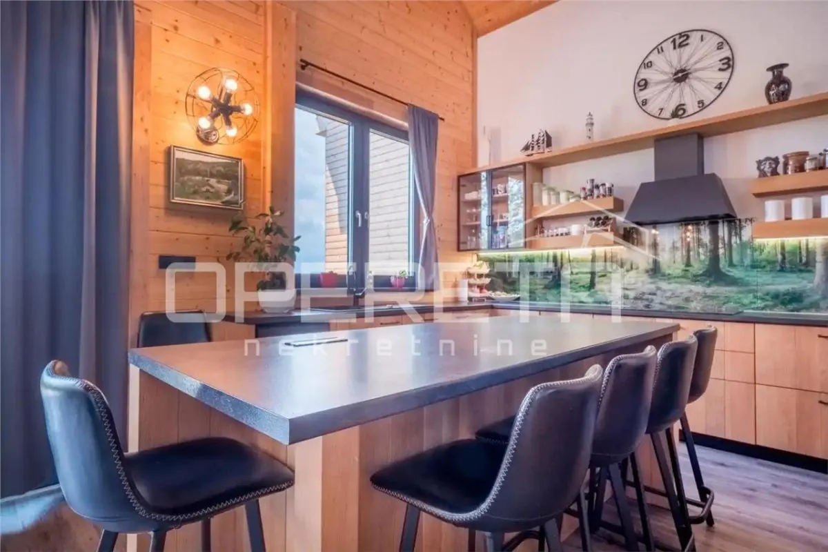 Villa Excepcional de Madera de Alerce en Venta en Gornji Kneginec, Croacia - foto 9